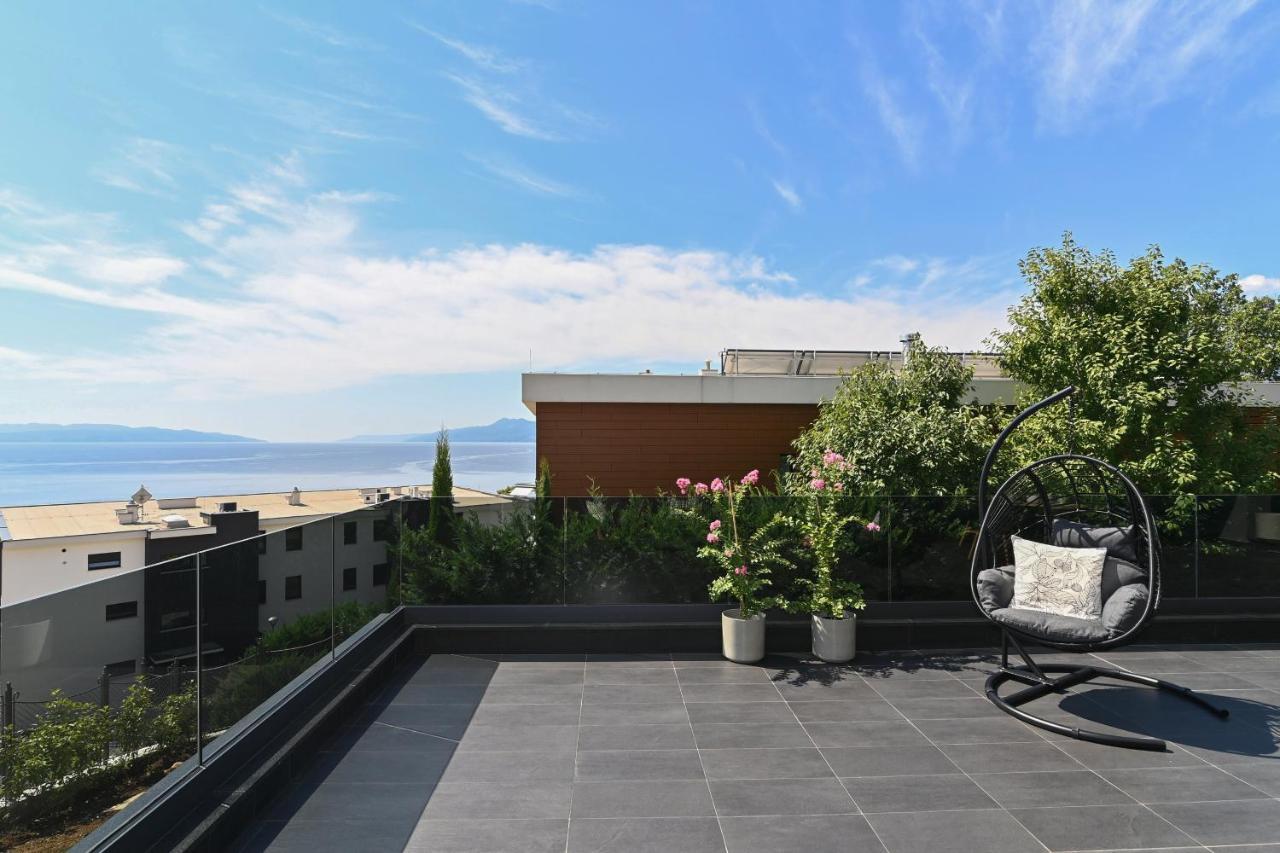 Sea View Deluxe Apartment Rijeka Exterior foto